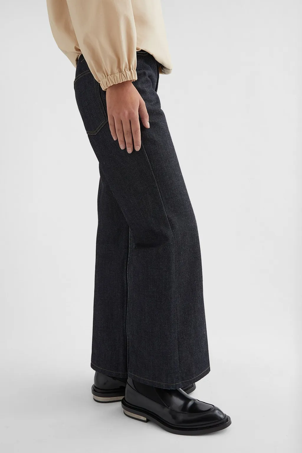 Flared Jeans