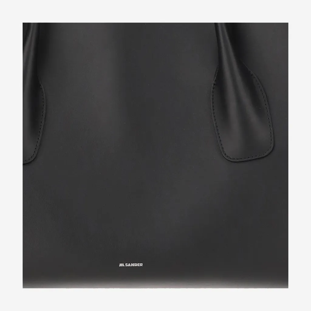 Voyage Drawstring Shoulder Bag