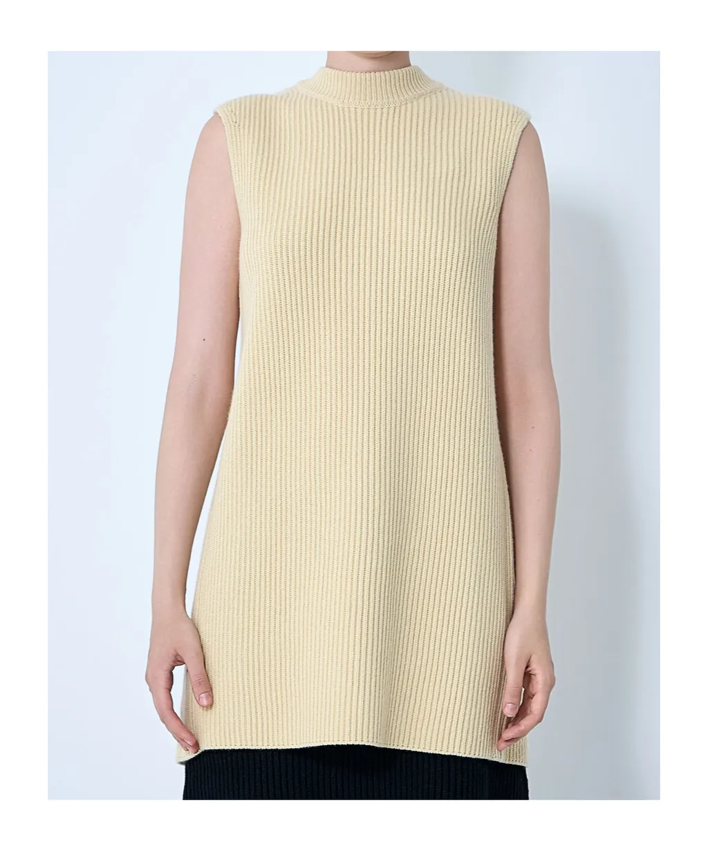 Sleeveless Knitted Vest