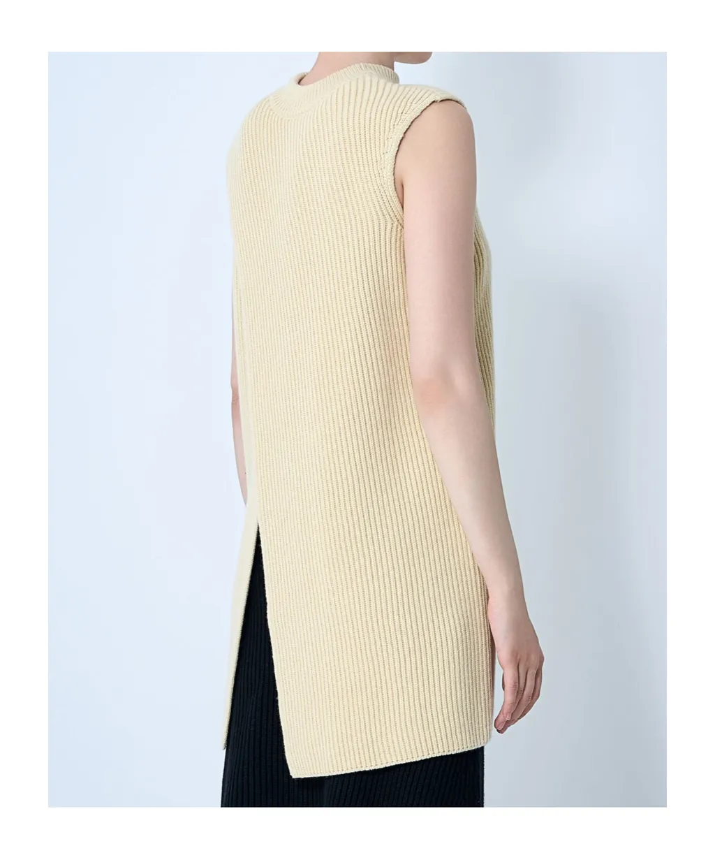 Sleeveless Knitted Vest