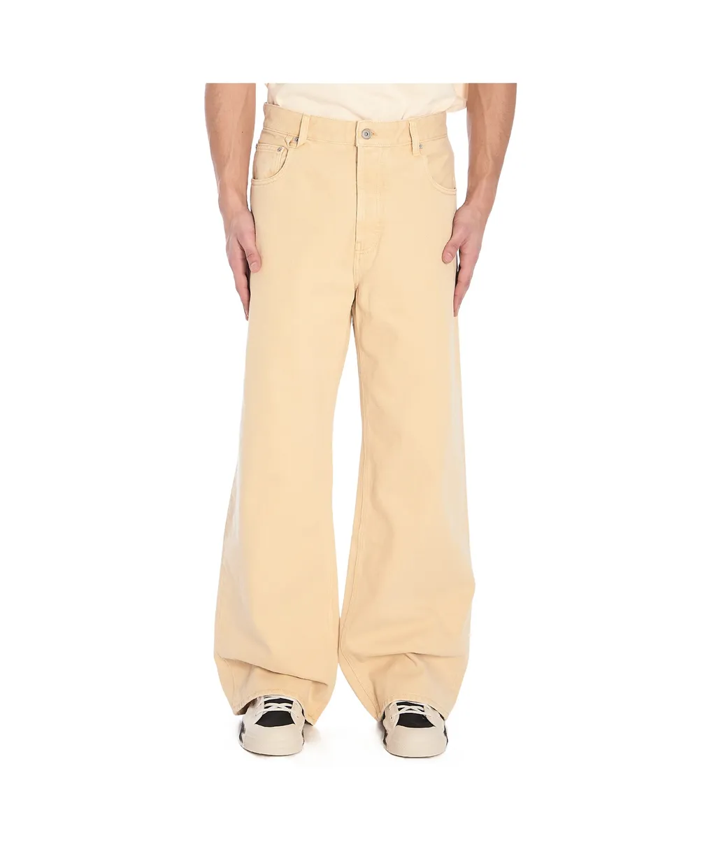 Belt-Loop Jeans