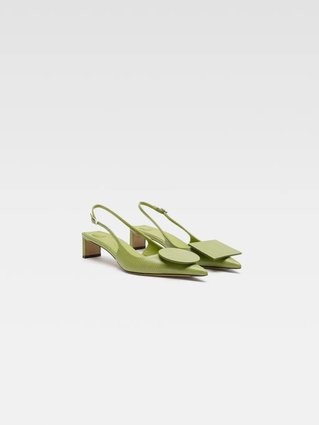 The Low Duelo Slingbacks