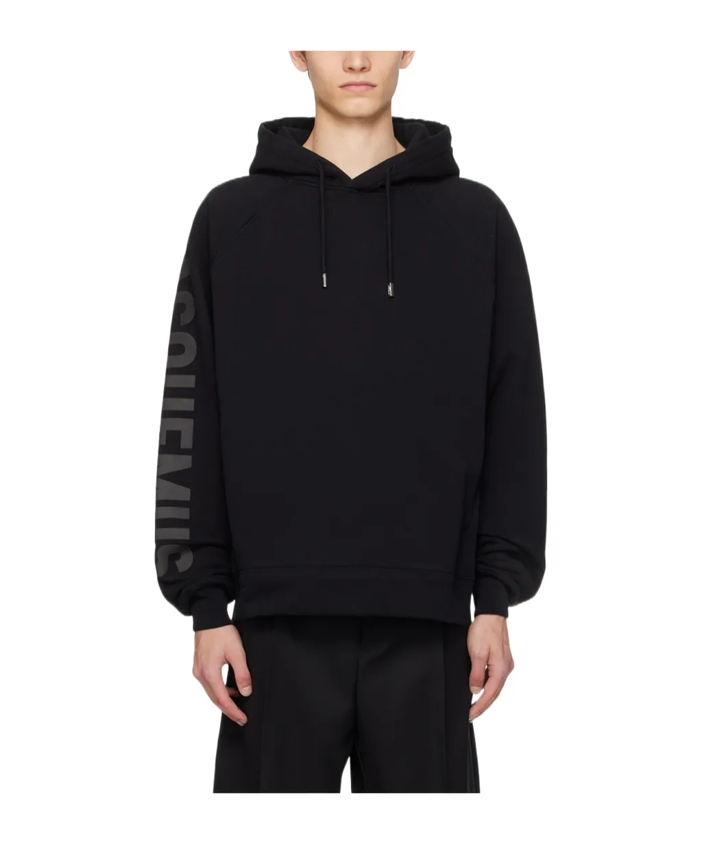 Long-Sleeved Hooded Hoodie