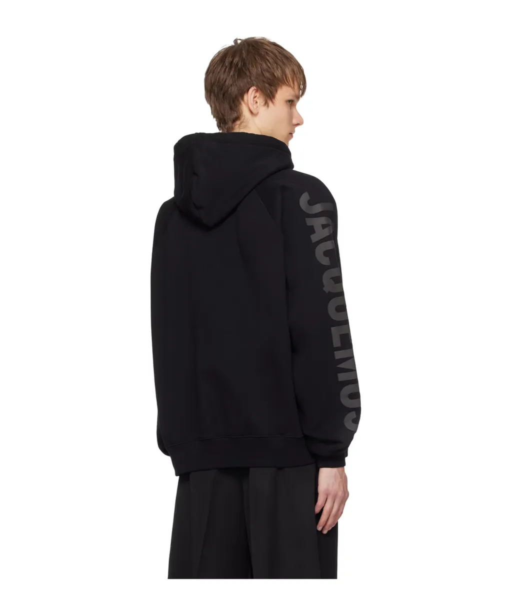 Long-Sleeved Hooded Hoodie