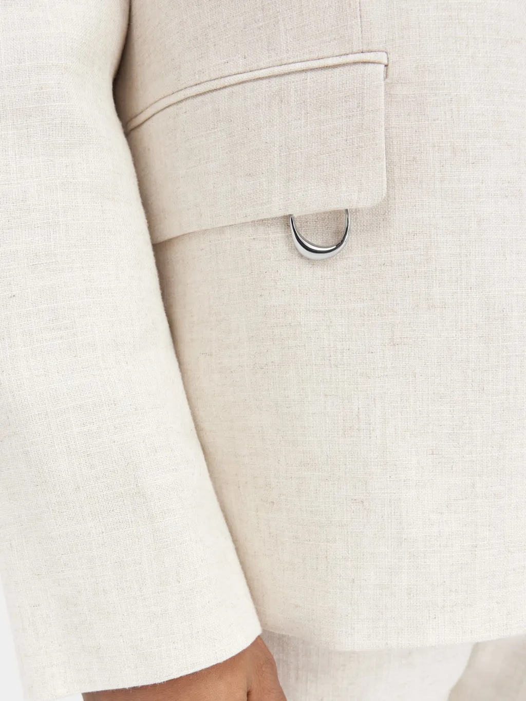 Buttoned Long-Sleeved Jacket