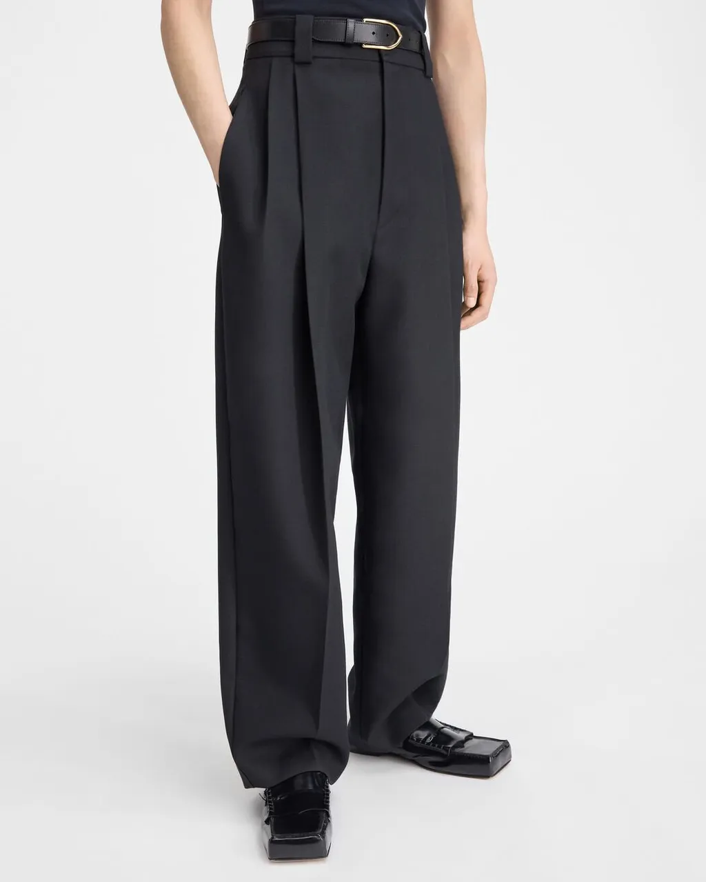 Curved Pleated Trousers