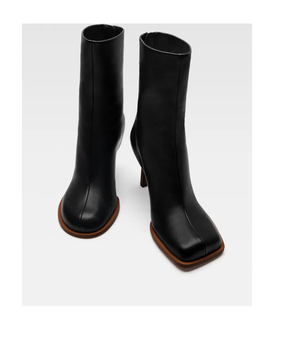 Round Square Ankle Boots