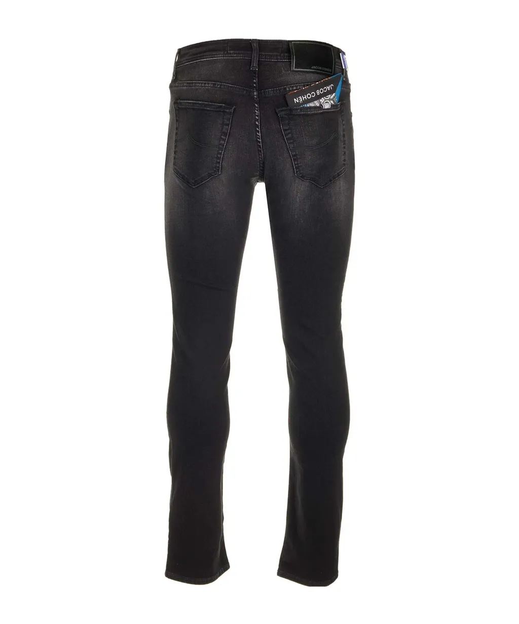 Belt-Loop Jeans