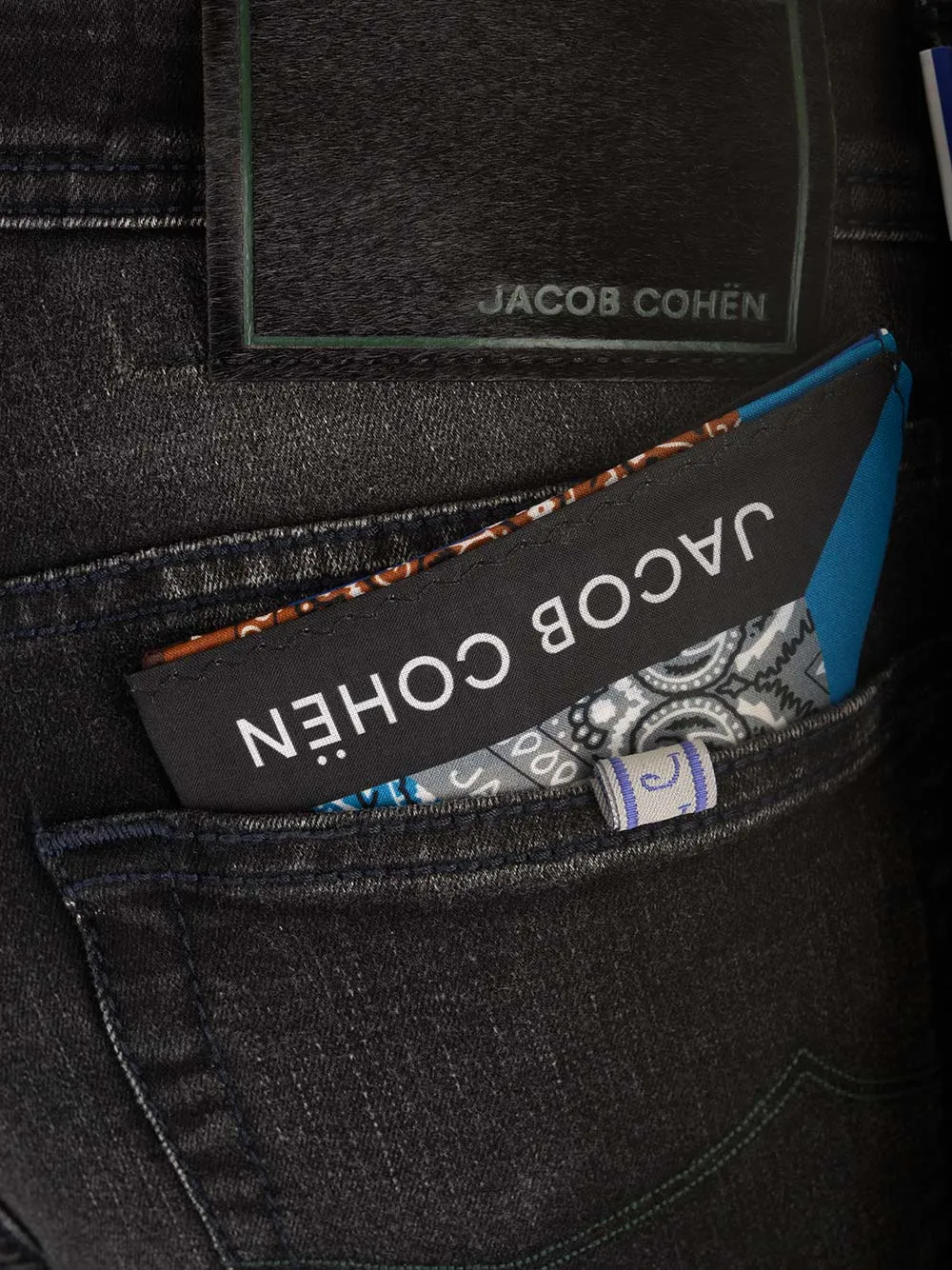 Belt-Loop Jeans