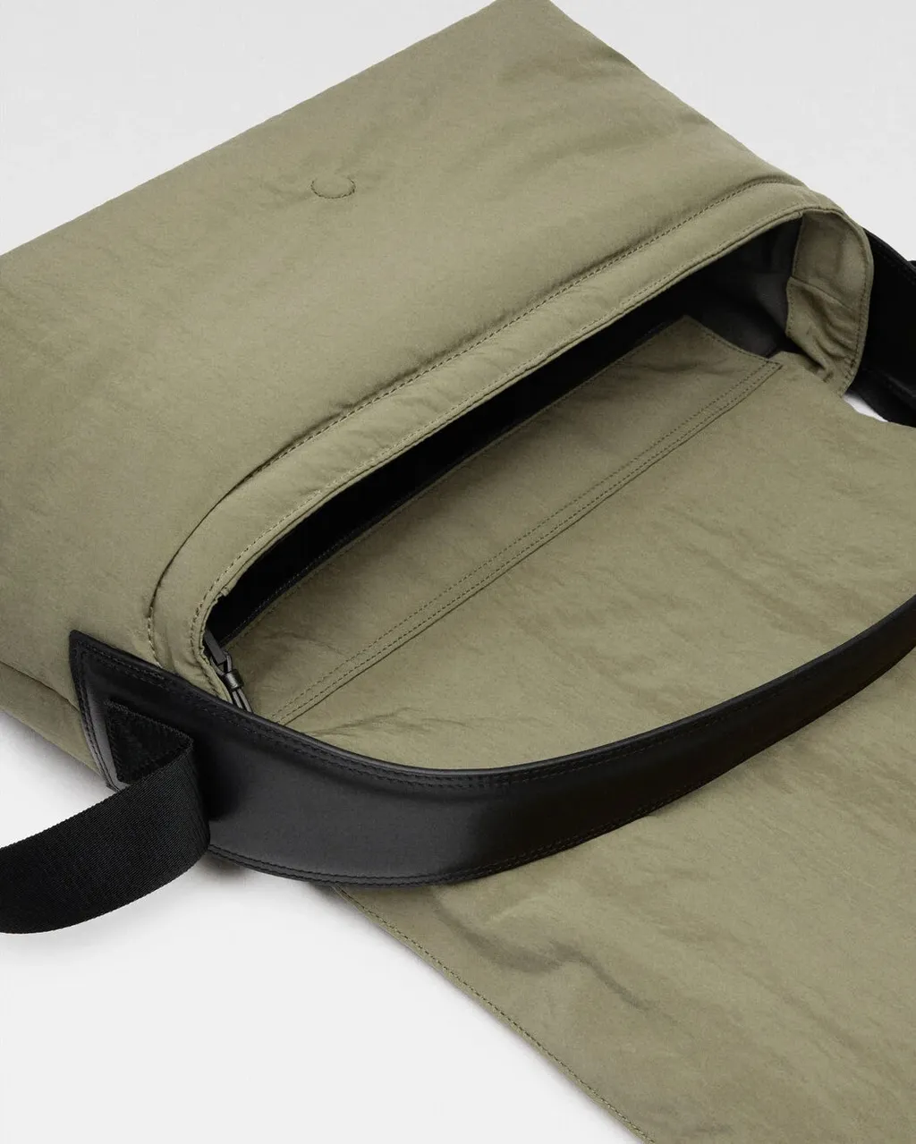 The Bambino Padded Messenger Bag