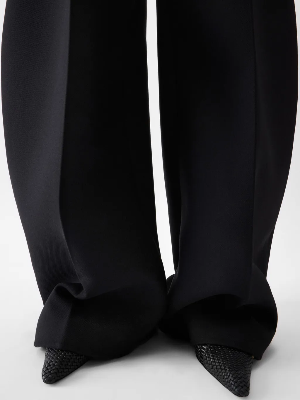 The Wide Ovalo Pants