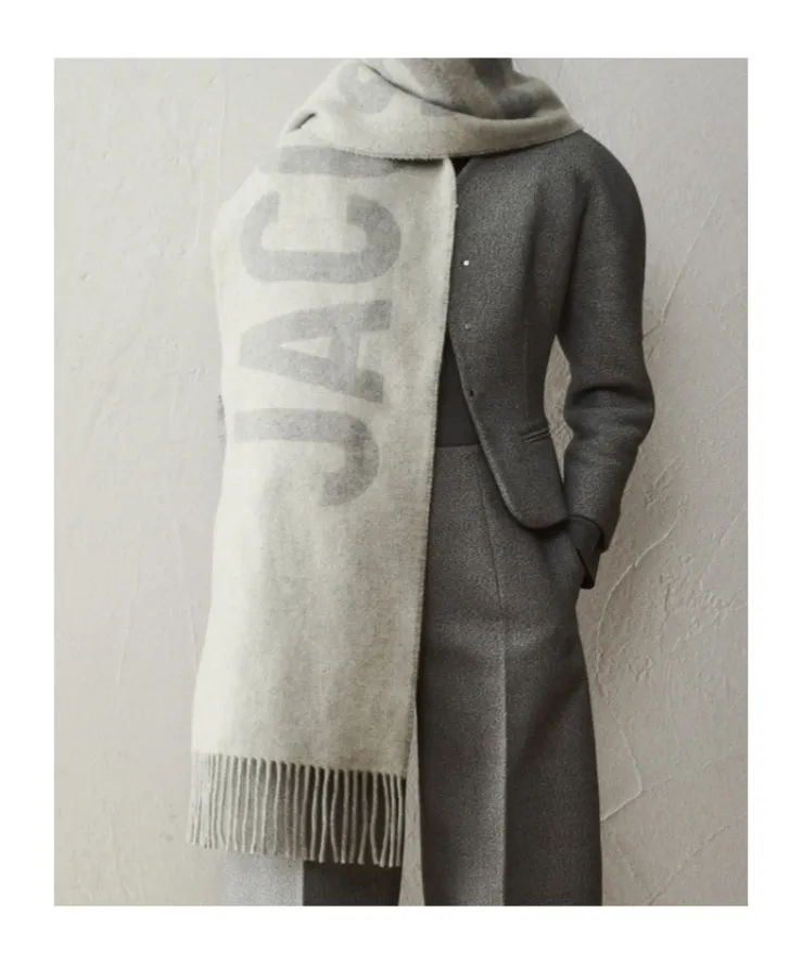 Logo Detailed Fringed Edge Scarf