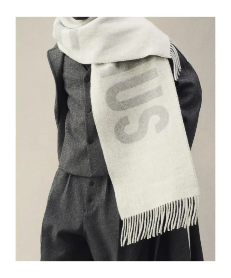 Logo Detailed Fringed Edge Scarf
