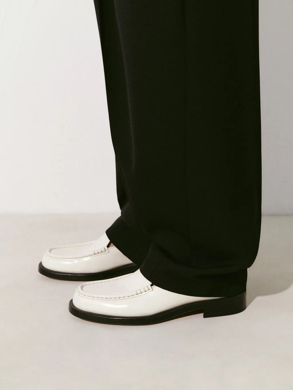 Round Toe Loafers