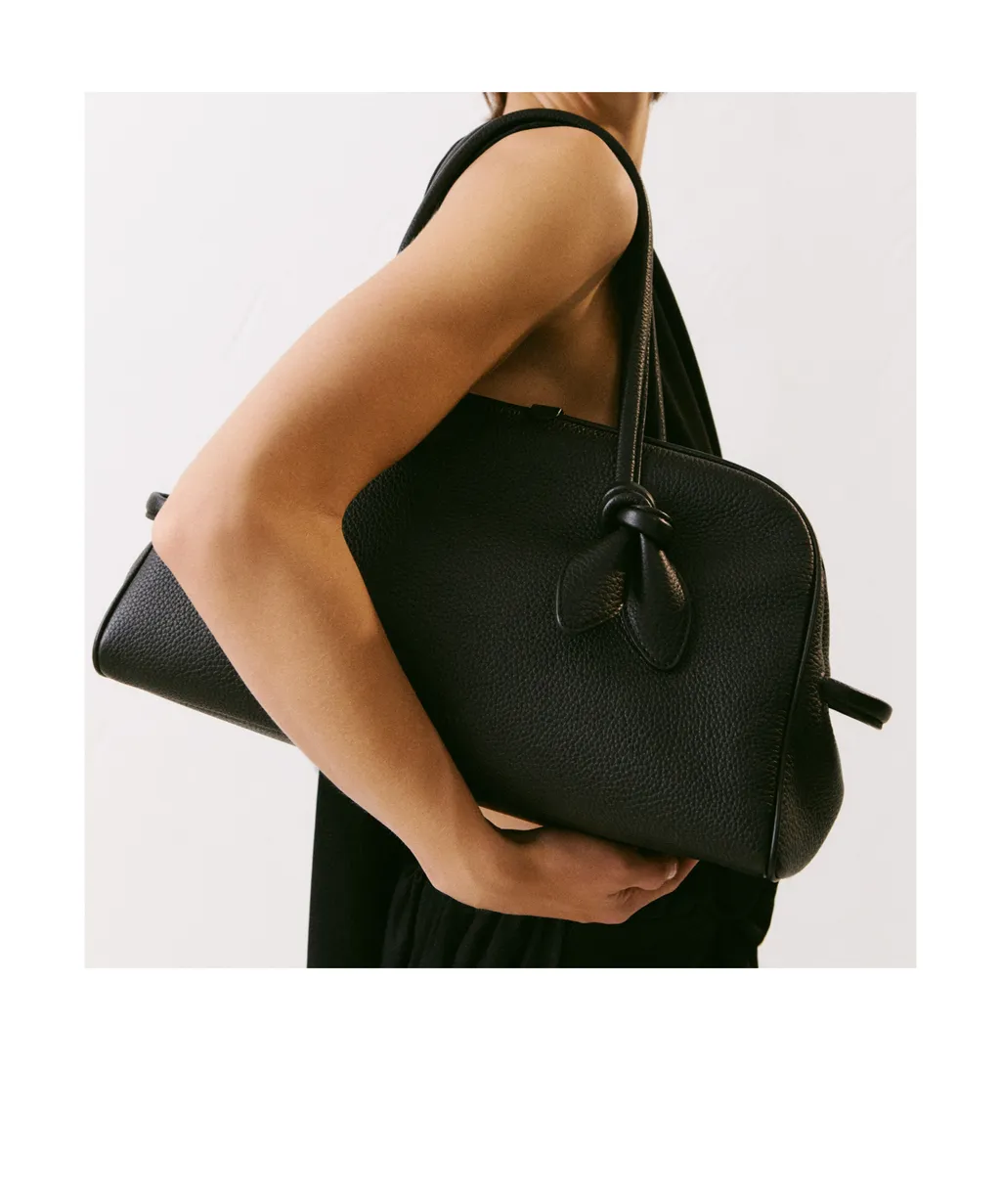 The Turismo Zipped Tote Bag