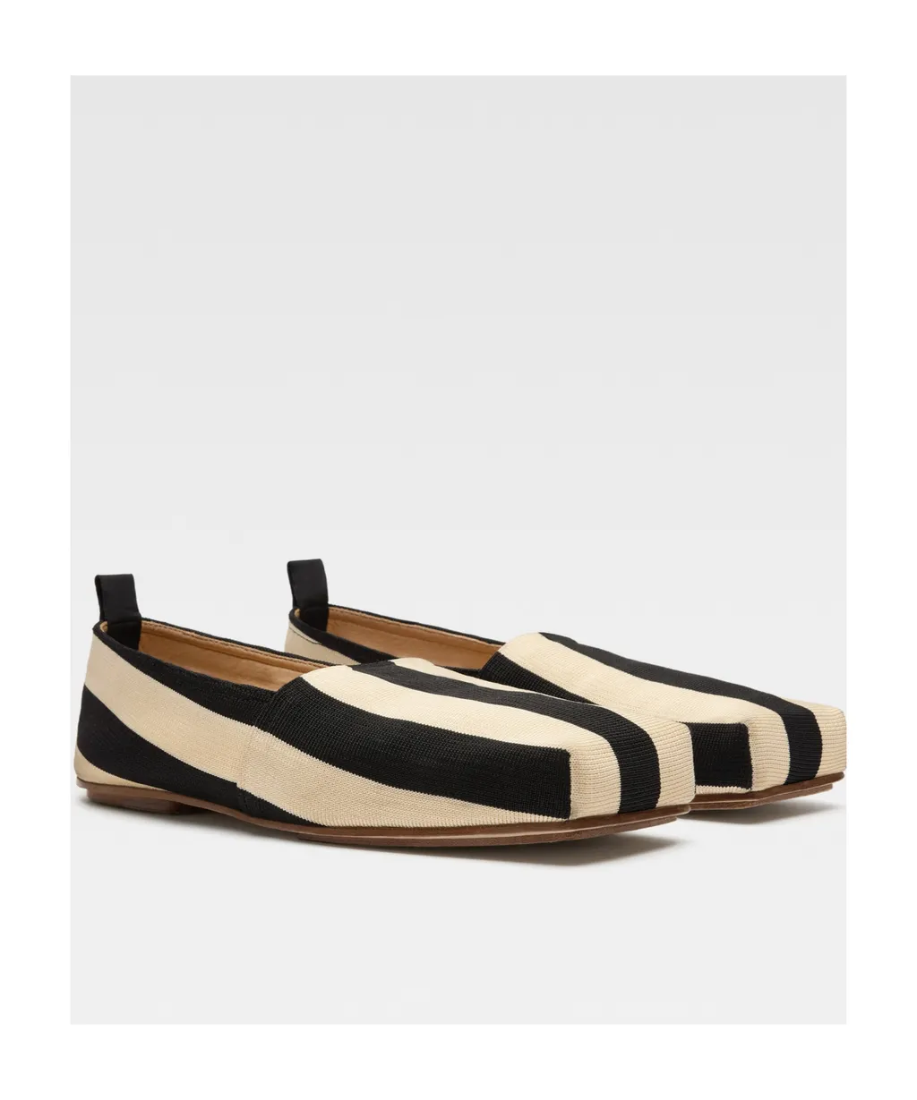 Square Toe Casual Shoes