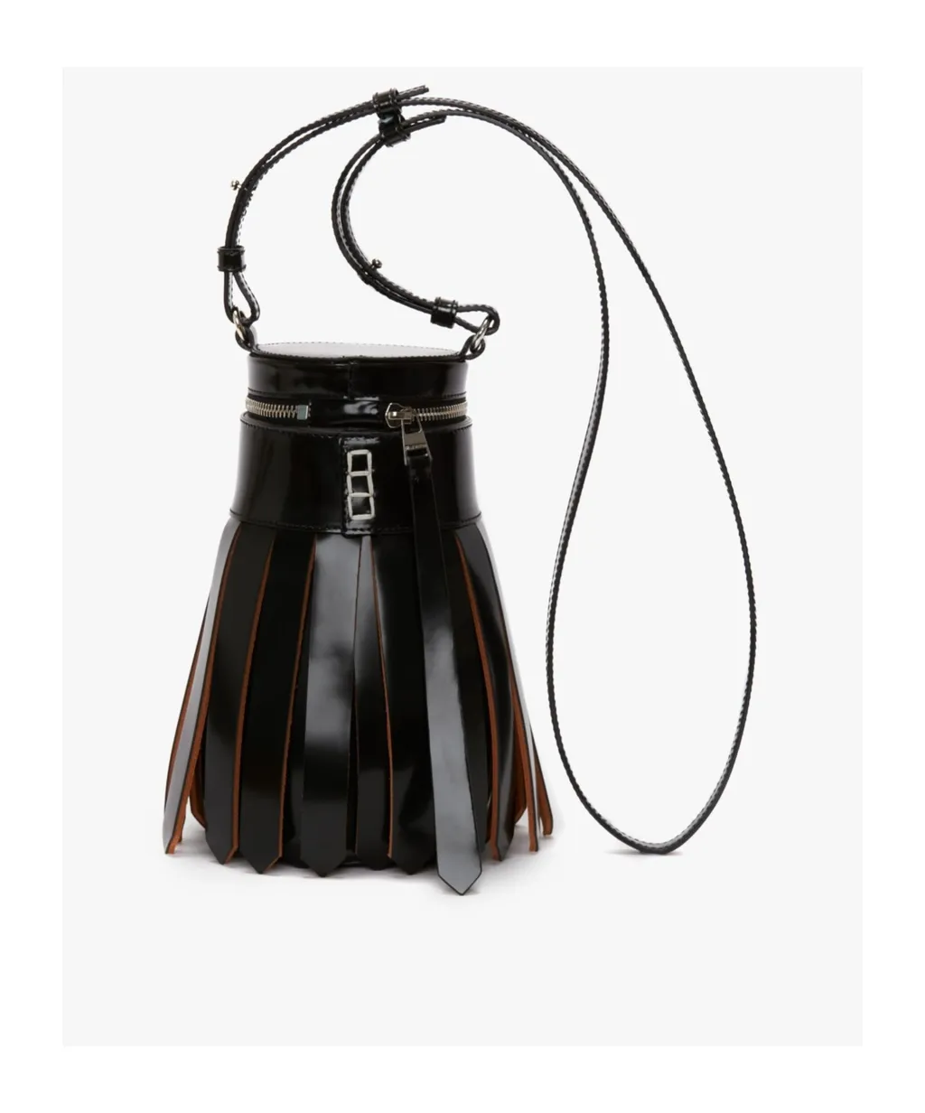 Tassel Detailed Zipped Shoulder Bag