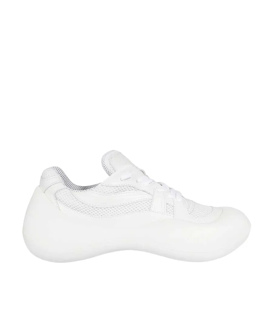 Low-Top Sports Shoes