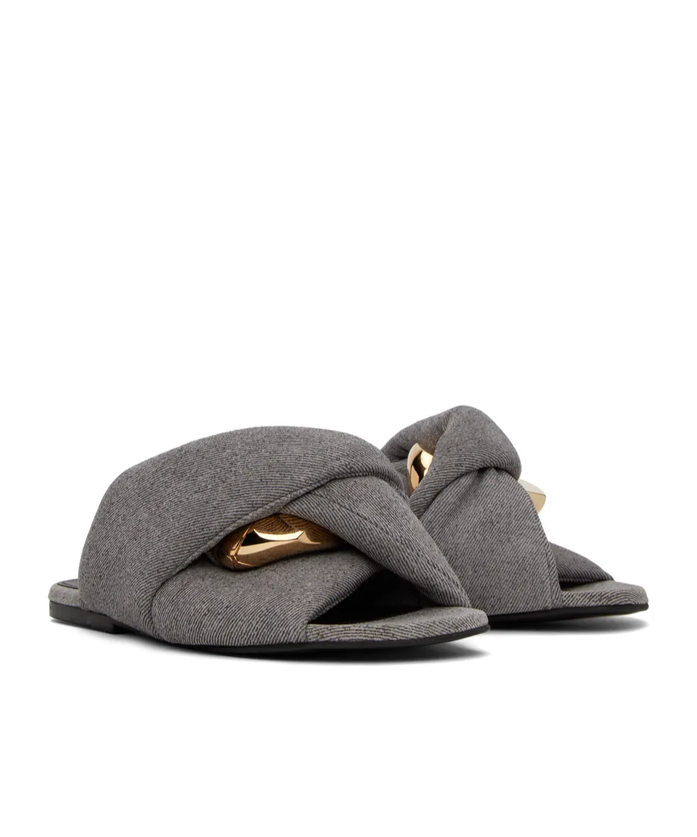 Chain Twist Flip Flops