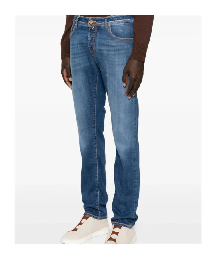 Straight Jeans