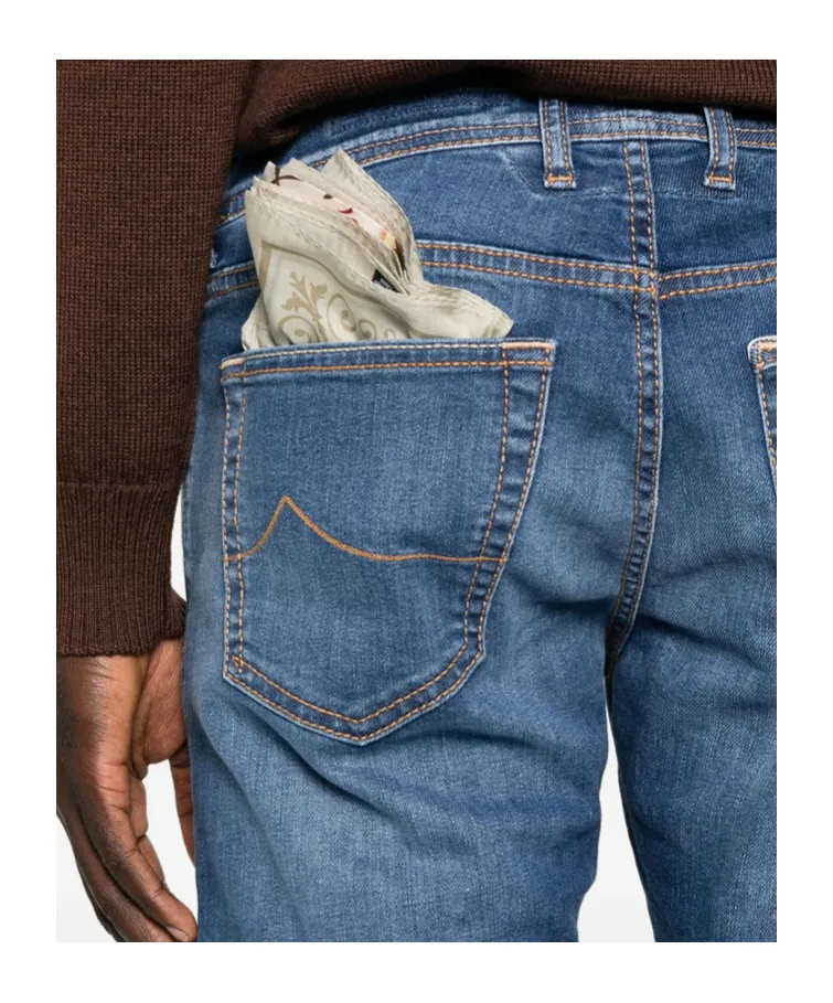 Straight Jeans