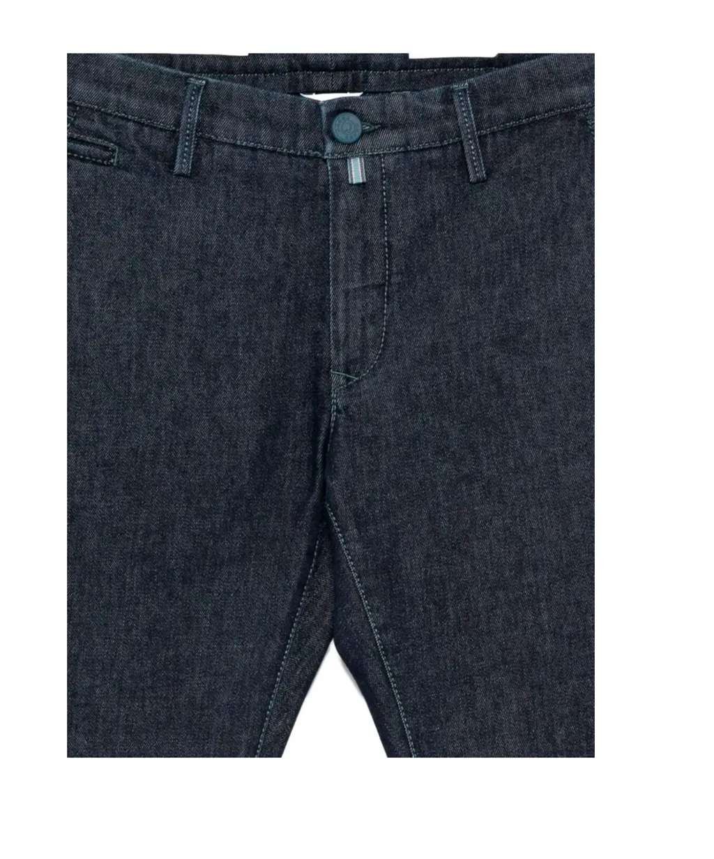 Bobby Jeans