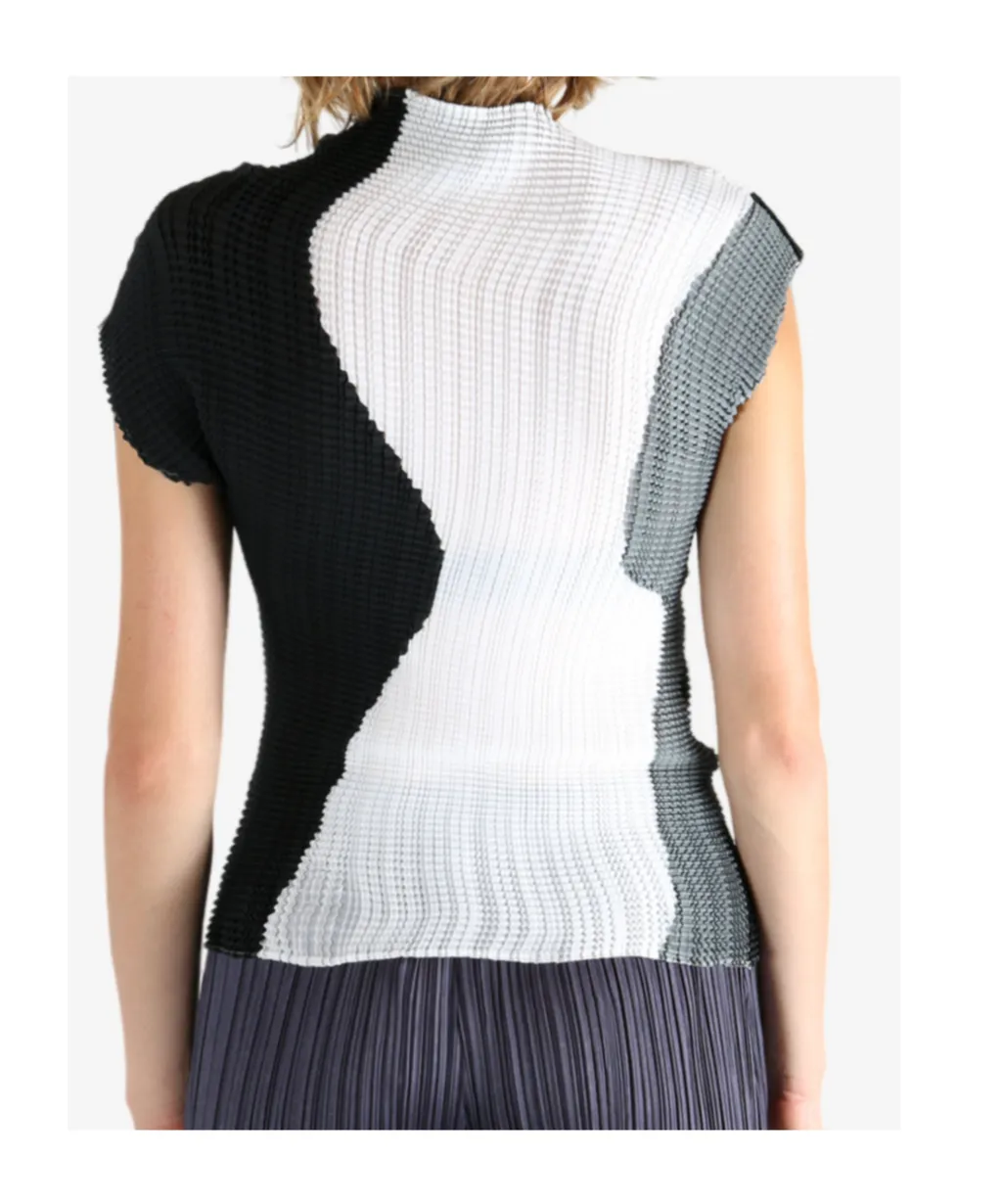 Abstract Tint Pleats Shirt