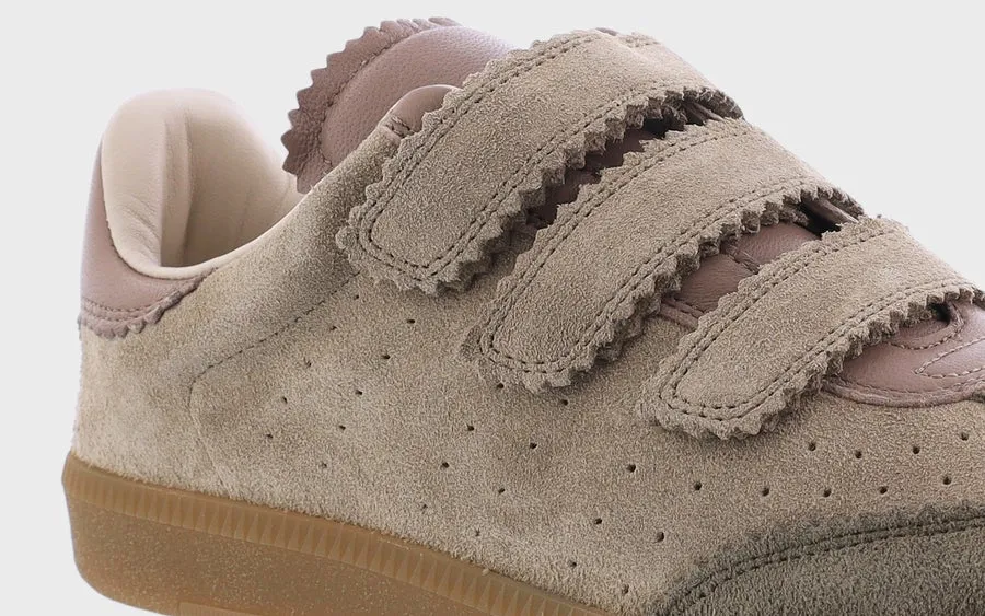 Beth Sneakers