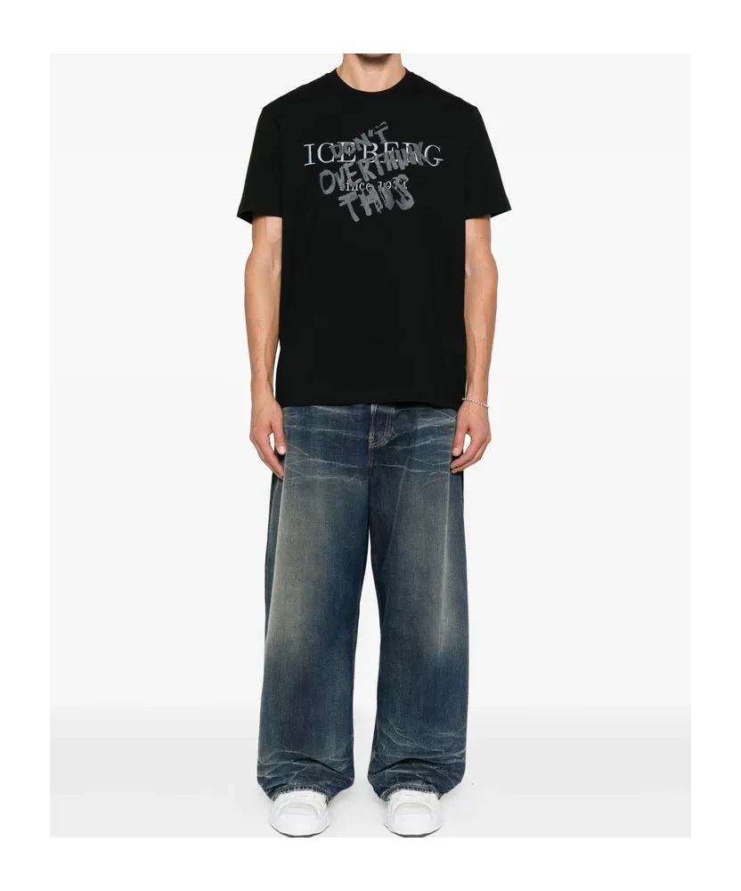 Graphic-Print T-Shirt