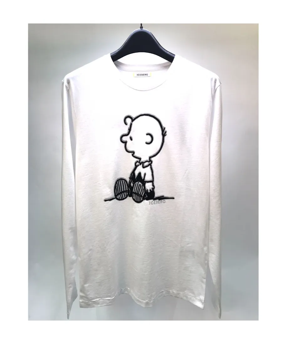 T-Shirt With Round Neck And Long Sleeves