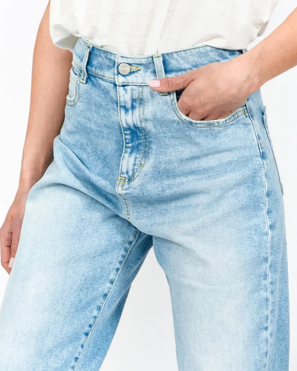 Faded Zipper Denim Pants