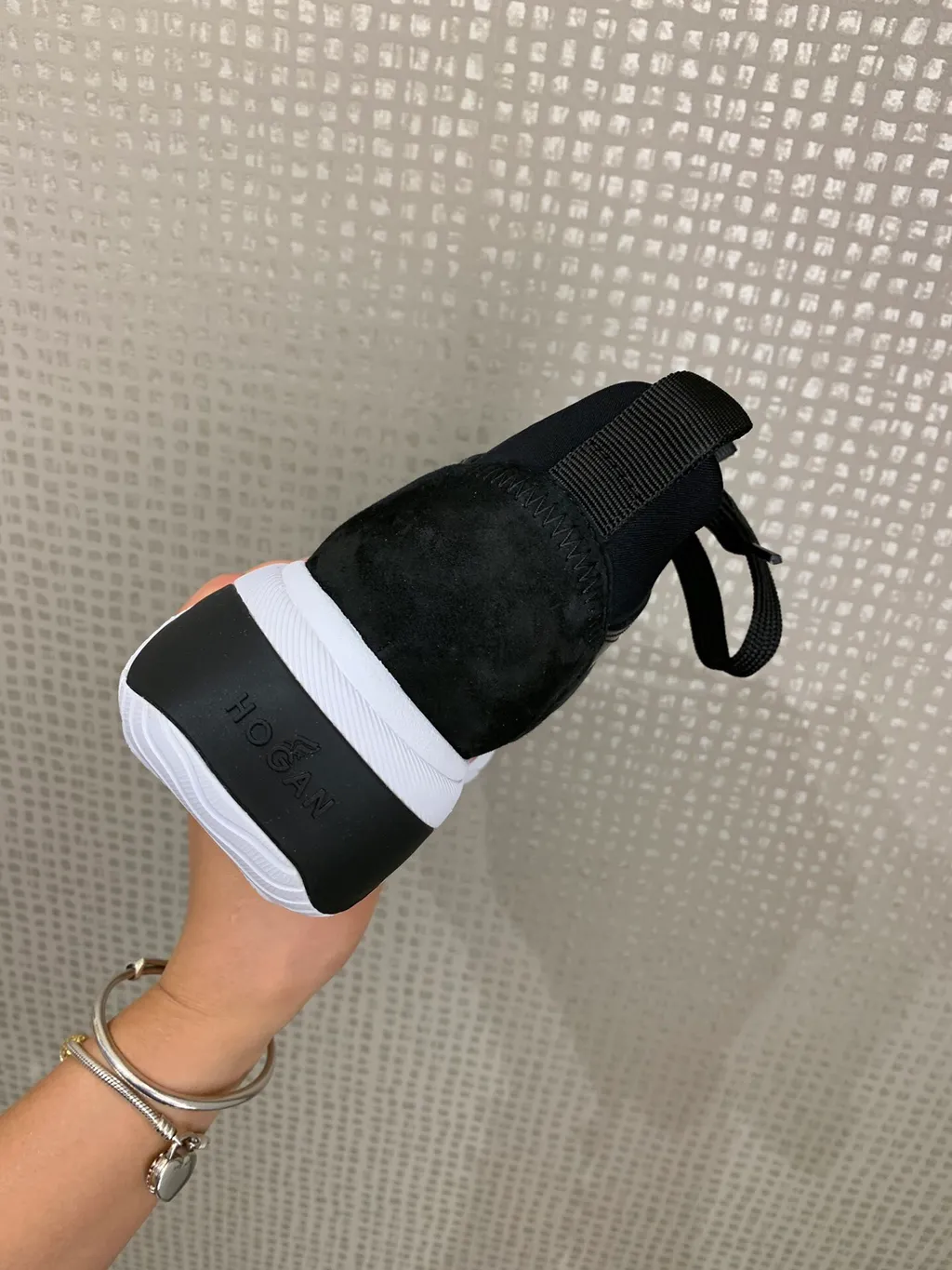 Interaction Low-Top Sneakers