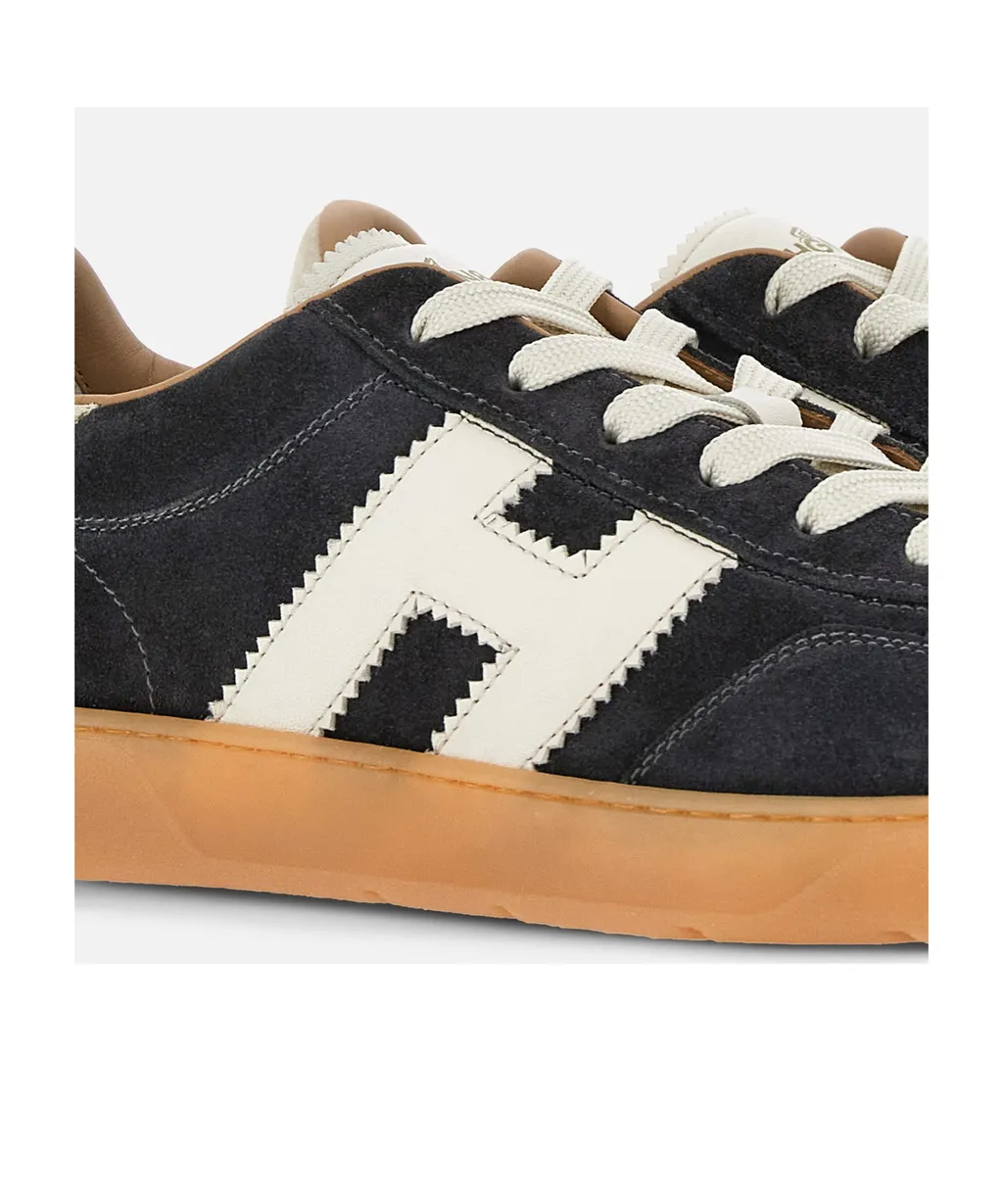 H647 Logo-Patch Low-Top Sneakers