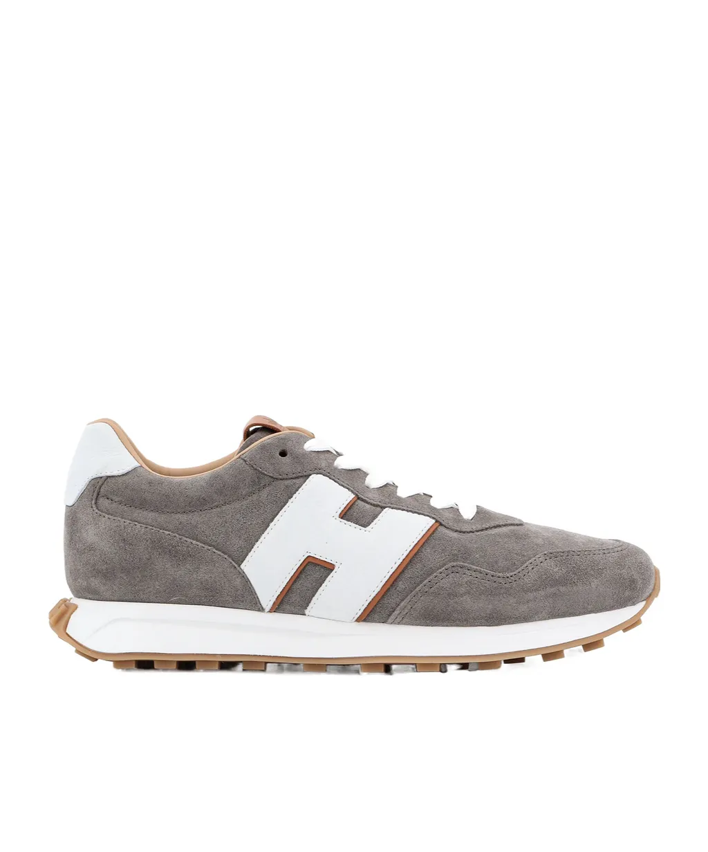 Low-Top Sneakers