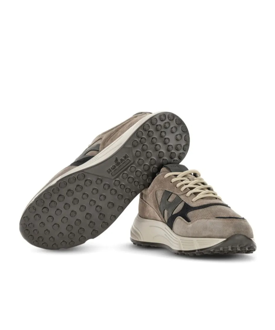 Hyperlight Side Logo Patch Sneakers