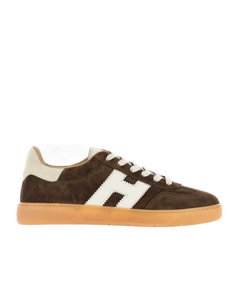 H647 Low-Top Sneakers