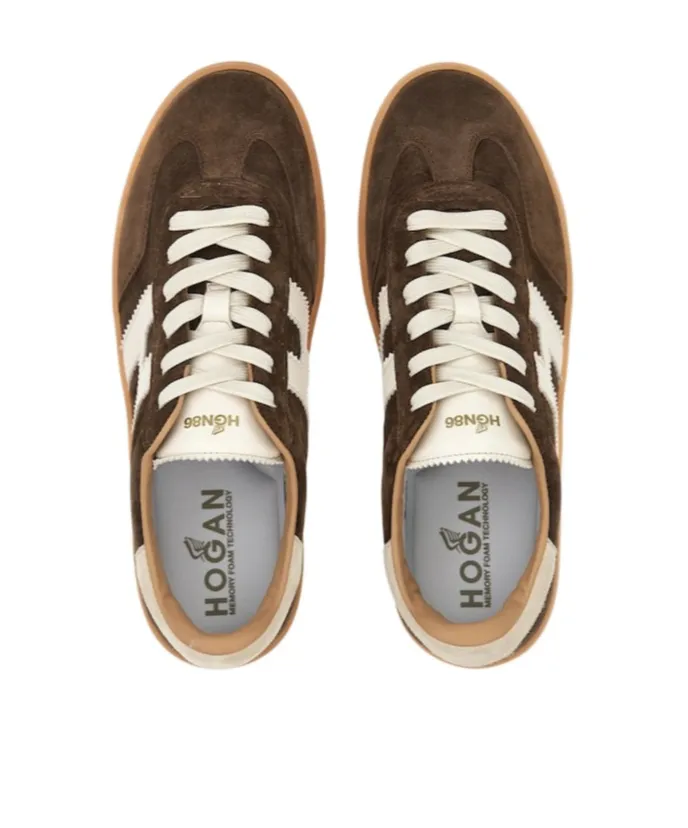 H647 Low-Top Sneakers