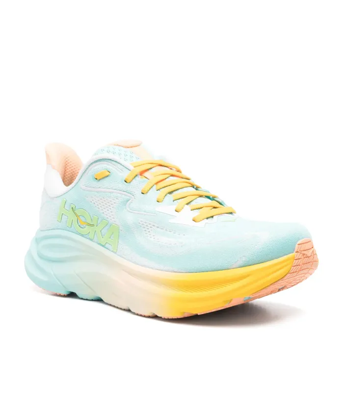 Clifton 10 Sneakers