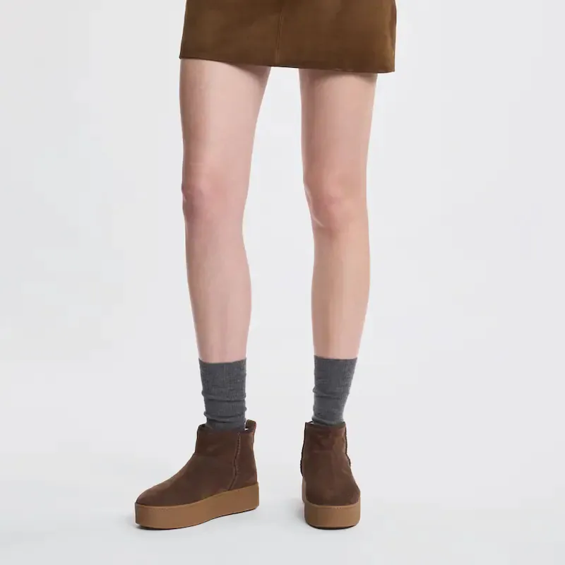 H698 Boots