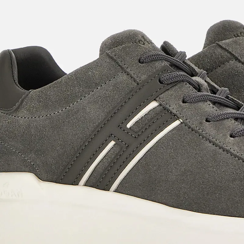 H580 Sneakers