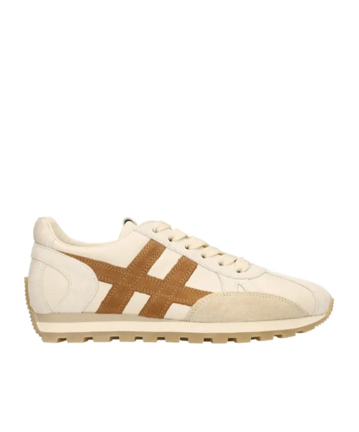 Round Toe Sneakers