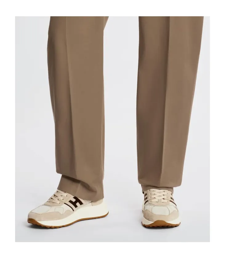 Hyperlight Logo Patch Sneakers
