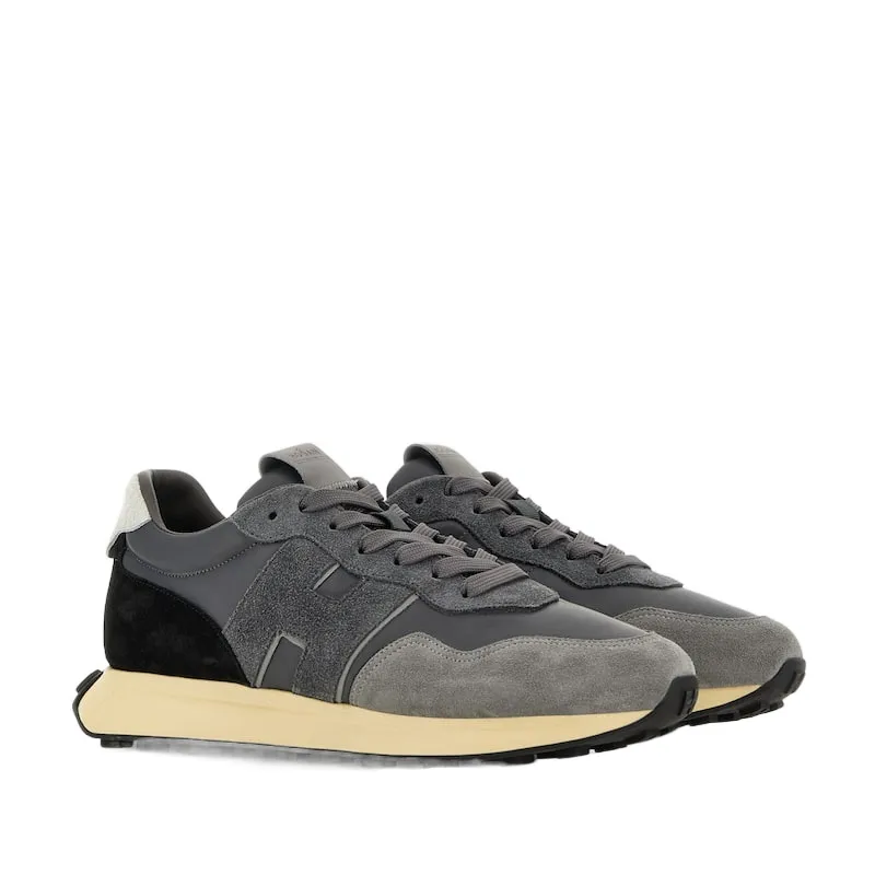 H601 Side H Patch Sneakers