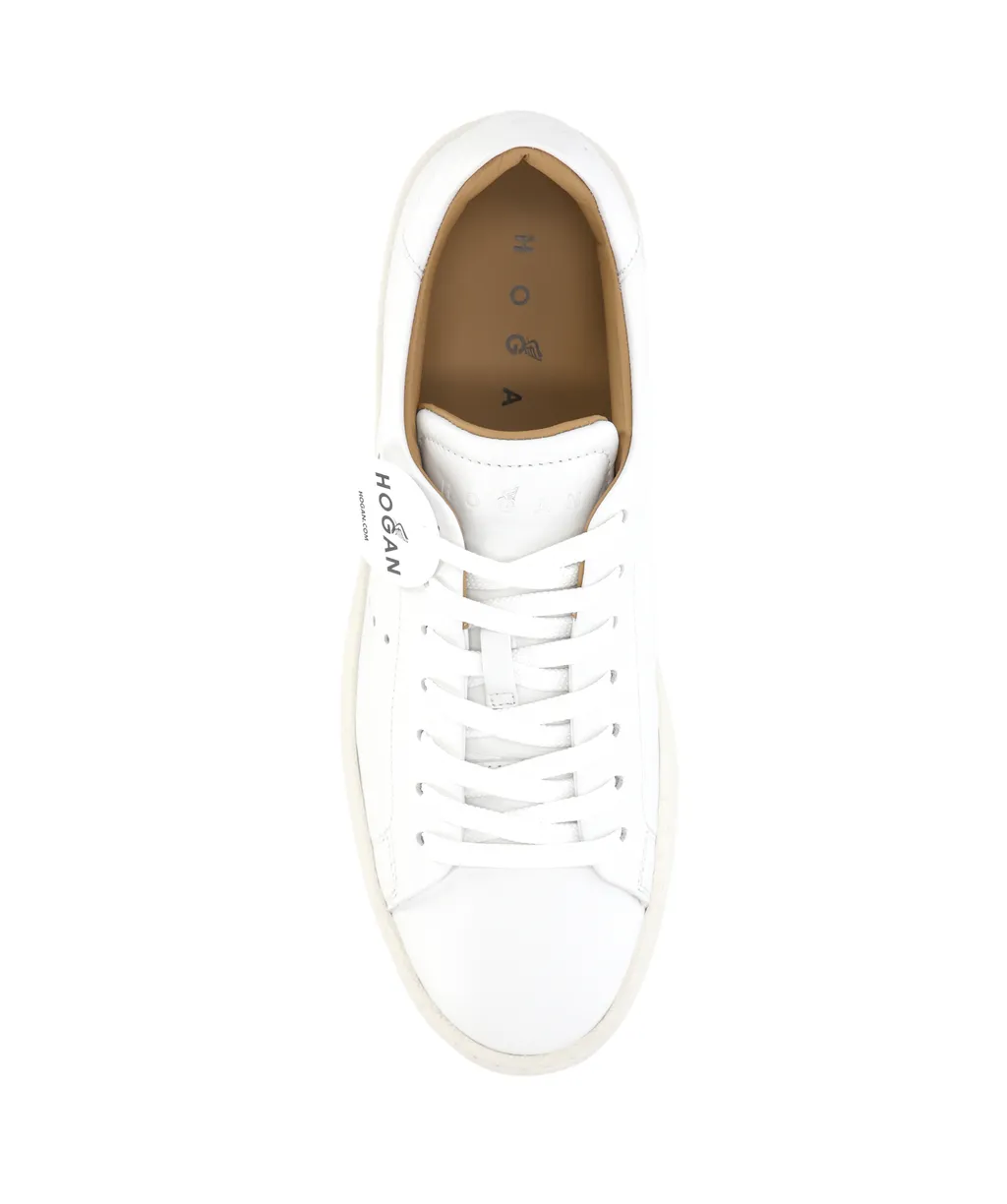 H672 Lace-Up Sneakers