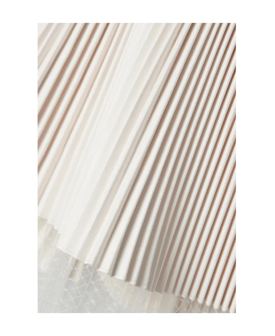 Pleated Shorts With Lotus Leaf Edges