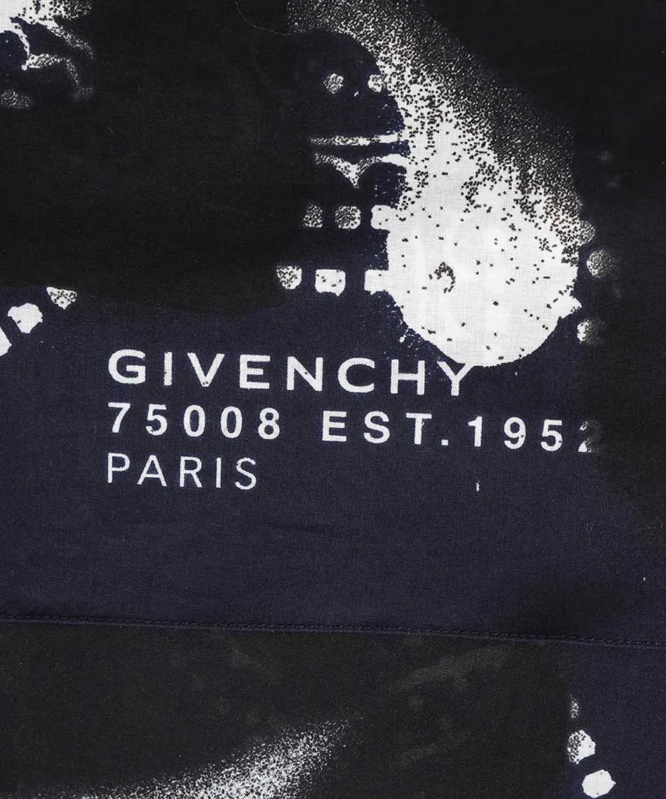 Spray-Paint Effect Scarf