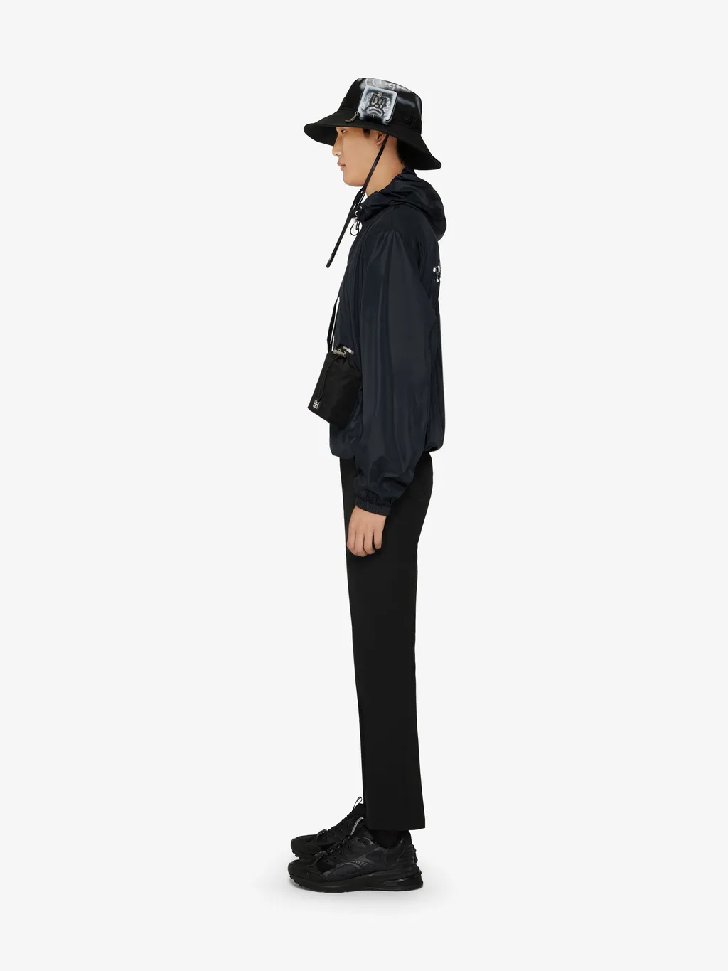 Tag Effect Hooded Windbreaker