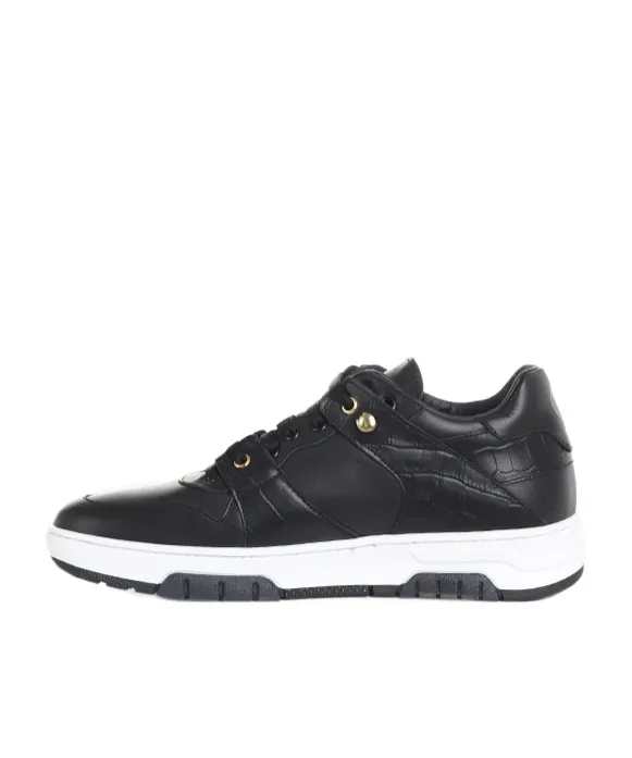 Legend Low-Top Sneakers