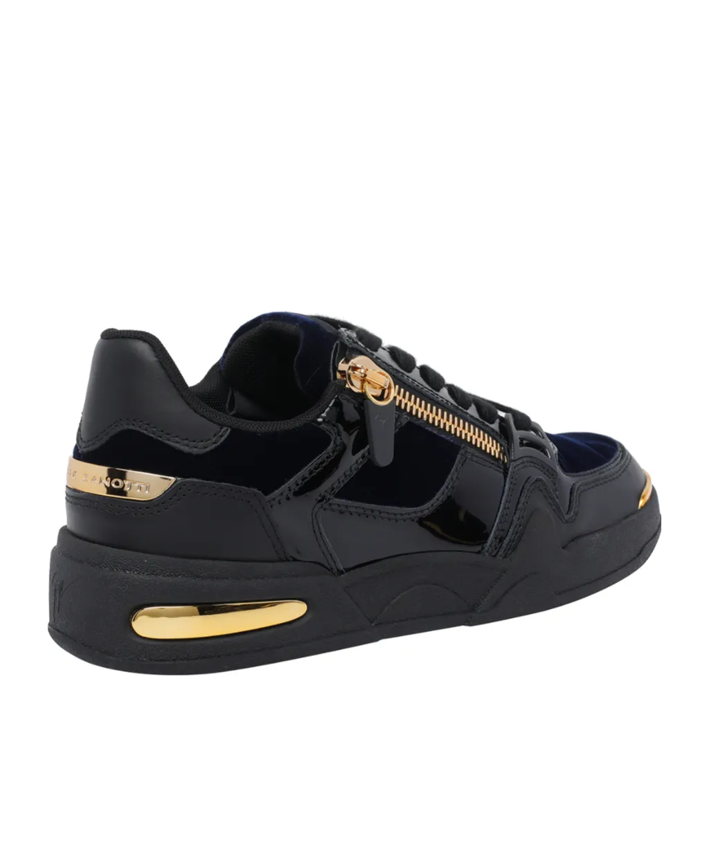 Gz-Ghost Lace-Up Sneakers