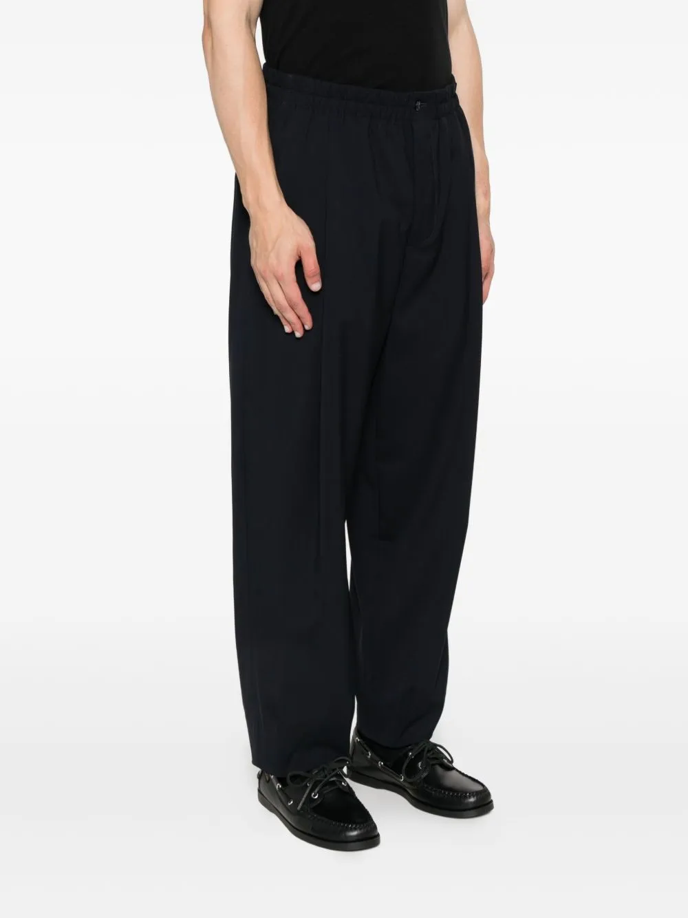 Button Detailed Pleated Pants
